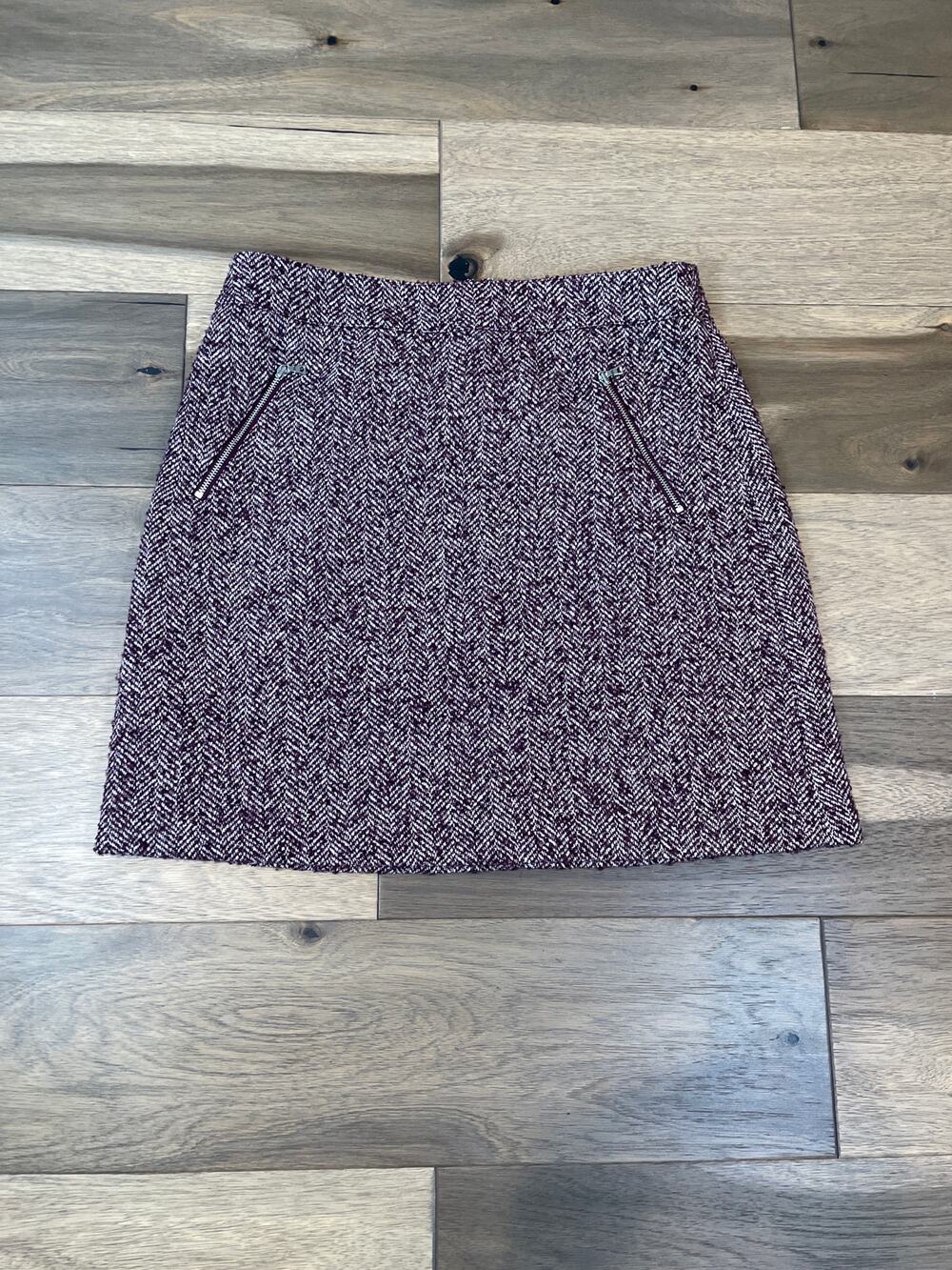 LOFT Patterned Mini Skirt Size 6 White Maroon